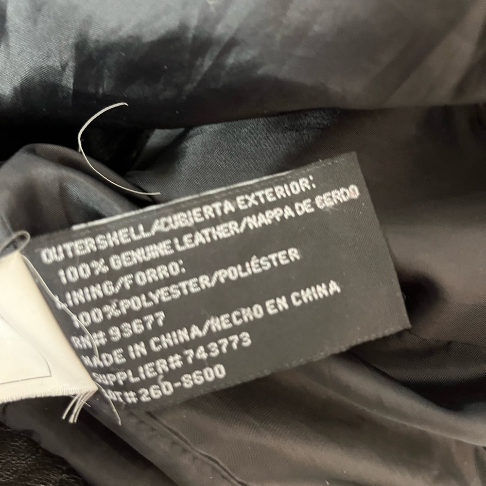 EUC women’s leather above the knee coat in medium #67 - Picture 4 of 4